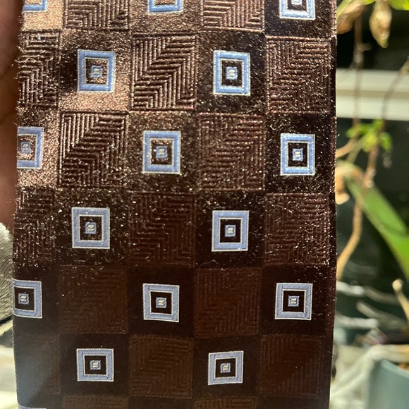 Donald Trump Tie - Brown and blueish squares - Picture 4 of 5